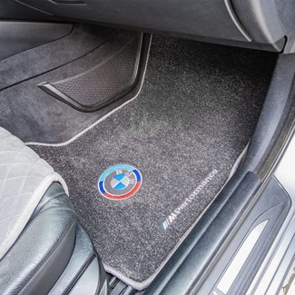 Ворсовые коврики на BMW 5 (F10/F11) 2010 - 2017 в Чебоксарах Ворсовые коврики на BMW 5 (F10/F11) 2010 - 2017 в Чебоксарах