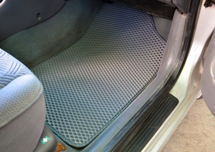 Ворсовые коврики на Toyota Avensis I 1997&nbsp;-&nbsp;2002 в Чебоксарах