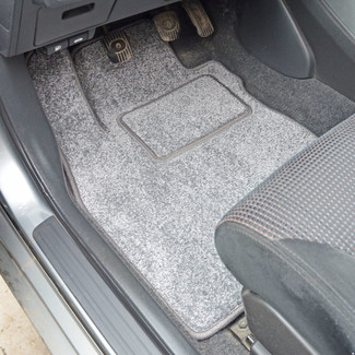 Ворсовые коврики на Nissan Tiida (C11) 2004&nbsp;-&nbsp;2014 в Чебоксарах