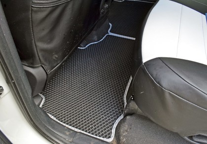 Ворсовые коврики на KIA Sorento III Prime 2015 - 2020 в Чебоксарах Ворсовые коврики на KIA Sorento III Prime 2015 - 2020 в Чебоксарах