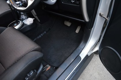 Ворсовые коврики на Toyota Ist I 2002 - 2007 в Чебоксарах Ворсовые коврики на Toyota Ist I 2002 - 2007 в Чебоксарах