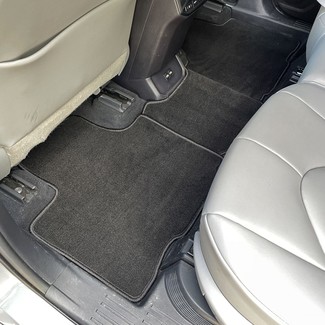 Ворсовые коврики на Toyota Highlander IV 2019 - 2026 в Чебоксарах Ворсовые коврики на Toyota Highlander IV 2019 - 2026 в Чебоксарах