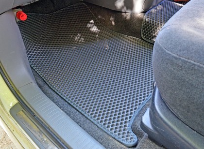 Ворсовые коврики на Toyota Ipsum II 2001 - 2009 в Чебоксарах Ворсовые коврики на Toyota Ipsum II 2001 - 2009 в Чебоксарах