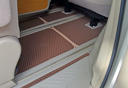 Ворсовые коврики на Toyota Estima III 2006&nbsp;-&nbsp;2019 в Чебоксарах