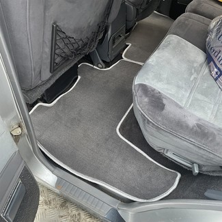 Ворсовые коврики на Toyota Land Cruiser 70 2006&nbsp;-&nbsp;2026 в Чебоксарах