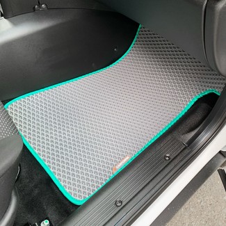 Ворсовые коврики на Lada (ВАЗ) Niva Travel 2020 - 2026 в Чебоксарах Ворсовые коврики на Lada (ВАЗ) Niva Travel 2020 - 2026 в Чебоксарах