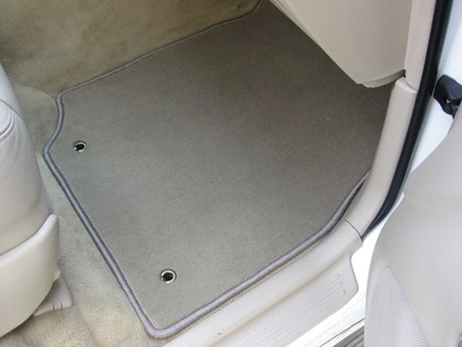 Ворсовые коврики на Lexus LX 470 1997 - 2007 в Чебоксарах Ворсовые коврики на Lexus LX 470 1997 - 2007 в Чебоксарах