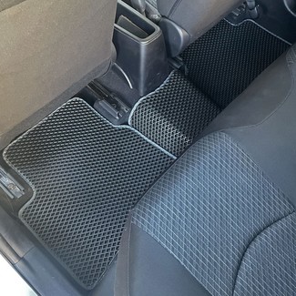 Коврики на Toyota Prius (50) 2015 - 2023 в Чебоксарах Коврики на Toyota Prius (50) 2015 - 2023 в Чебоксарах