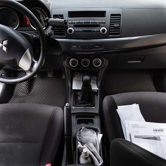 Ворсовые коврики на Mitsubishi Lancer Evolution X 2007 - 2016 в Чебоксарах Ворсовые коврики на Mitsubishi Lancer Evolution X 2007 - 2016 в Чебоксарах