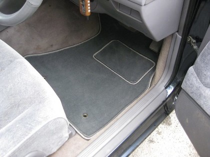 Ворсовые коврики на Nissan Gloria (Y34) 1999 - 2004 в Чебоксарах Ворсовые коврики на Nissan Gloria (Y34) 1999 - 2004 в Чебоксарах