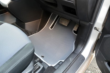 Ворсовые коврики на Mazda Premacy II 2005 - 2010 в Чебоксарах Ворсовые коврики на Mazda Premacy II 2005 - 2010 в Чебоксарах