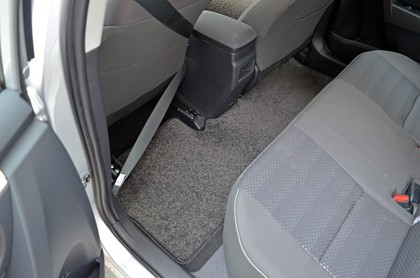 Ворсовые коврики на Toyota Corolla (E18) 2012 - 2019 в Чебоксарах Ворсовые коврики на Toyota Corolla (E18) 2012 - 2019 в Чебоксарах