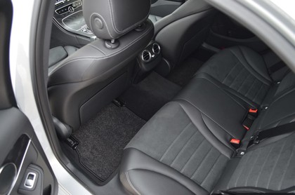 Ворсовые коврики на Mercedes C (W205) 2014 - 2023 в Чебоксарах Ворсовые коврики на Mercedes C (W205) 2014 - 2023 в Чебоксарах