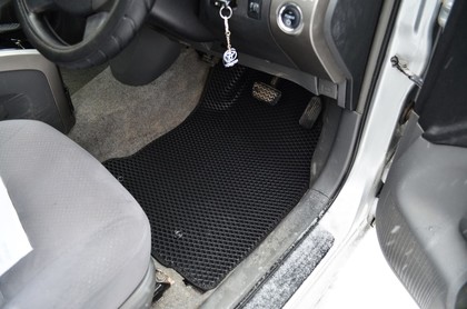 Ворсовые коврики на Toyota Prius (20) 2004 - 2009 в Чебоксарах Ворсовые коврики на Toyota Prius (20) 2004 - 2009 в Чебоксарах