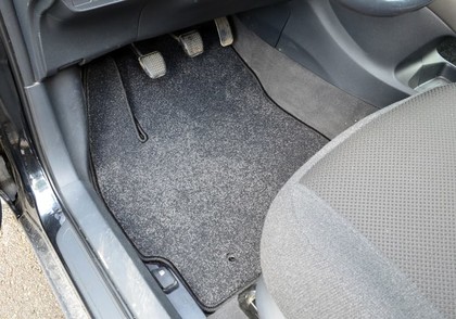 Ворсовые коврики на Toyota Auris I 2006 - 2012 в Чебоксарах Ворсовые коврики на Toyota Auris I 2006 - 2012 в Чебоксарах