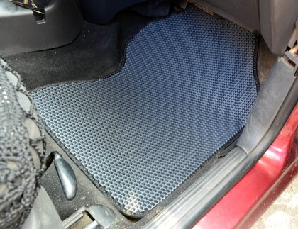 Ворсовые коврики на Ford Focus I 1998 - 2005 в Чебоксарах Ворсовые коврики на Ford Focus I 1998 - 2005 в Чебоксарах