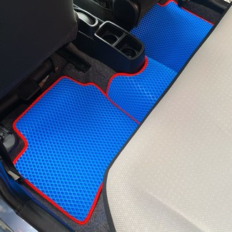 Ворсовые коврики на Toyota Vitz III 2010&nbsp;-&nbsp;2020 в Чебоксарах