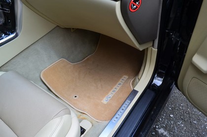 Ворсовые коврики на Infiniti M III 2006 - 2010 в Чебоксарах Ворсовые коврики на Infiniti M III 2006 - 2010 в Чебоксарах