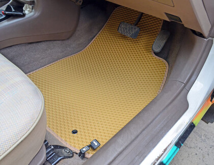 Коврики на Toyota Cynos (L50) 1995&nbsp;-&nbsp;1999 в Чебоксарах