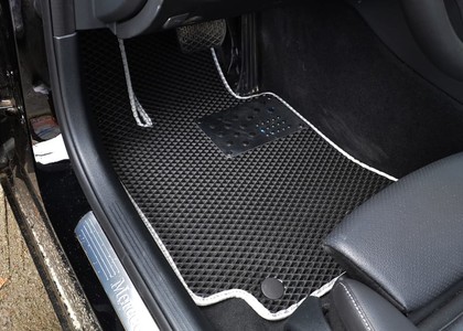 Ворсовые коврики на Mercedes C (W205) 2014 - 2023 в Чебоксарах Ворсовые коврики на Mercedes C (W205) 2014 - 2023 в Чебоксарах