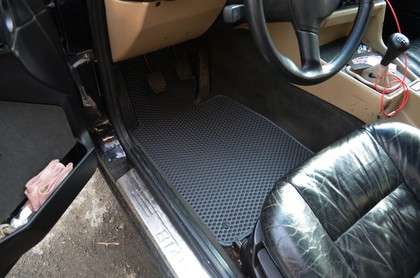 Ворсовые коврики на BMW 5 (E34) 1988 - 1997 в Чебоксарах Ворсовые коврики на BMW 5 (E34) 1988 - 1997 в Чебоксарах