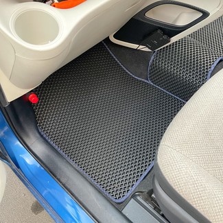 Коврики на Toyota Sienta II 2015 - 2022 в Чебоксарах Коврики на Toyota Sienta II 2015 - 2022 в Чебоксарах