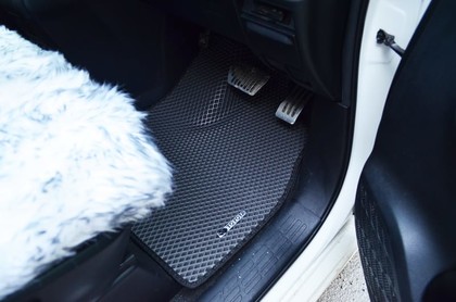 Ворсовые коврики на Toyota Esquire (R80) 2014 - 2021 в Чебоксарах Ворсовые коврики на Toyota Esquire (R80) 2014 - 2021 в Чебоксарах