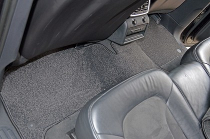 Ворсовые коврики на Audi Q7 I 2005 - 2015 в Чебоксарах Ворсовые коврики на Audi Q7 I 2005 - 2015 в Чебоксарах