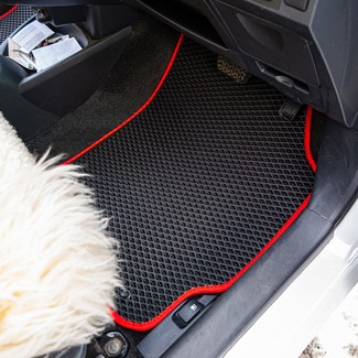 Коврики на Toyota Vitz II 2005 - 2010 в Чебоксарах Коврики на Toyota Vitz II 2005 - 2010 в Чебоксарах