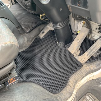 Ворсовые коврики на Isuzu Forward IV узкая кабина 1994&nbsp;-&nbsp;2009 в Чебоксарах