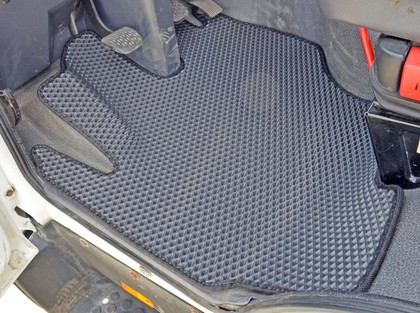 Ворсовые коврики на Mercedes 814 1983 - 1998 в Чебоксарах Ворсовые коврики на Mercedes 814 1983 - 1998 в Чебоксарах