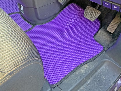 Ворсовые коврики на Nissan Serena (C25) 2005&nbsp;-&nbsp;2010 в Чебоксарах