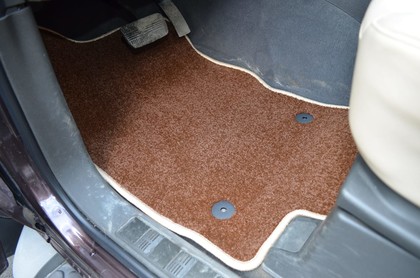 Ворсовые коврики на Nissan Navara III 2004 - 2015 в Чебоксарах Ворсовые коврики на Nissan Navara III 2004 - 2015 в Чебоксарах