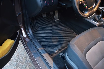 Ворсовые коврики на KIA Ceed II 2012 - 2018 в Чебоксарах Ворсовые коврики на KIA Ceed II 2012 - 2018 в Чебоксарах