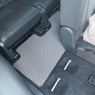 Ворсовые коврики на Mitsubishi Pajero Sport III 2015 - 2026 в Чебоксарах Ворсовые коврики на Mitsubishi Pajero Sport III 2015 - 2026 в Чебоксарах