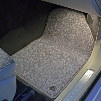 Ворсовые коврики на Volvo XC60 II 2017 - 2026 в Чебоксарах Ворсовые коврики на Volvo XC60 II 2017 - 2026 в Чебоксарах