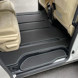 Ворсовые коврики на Toyota Vellfire (H30) 2015&nbsp;-&nbsp;2023 в Чебоксарах