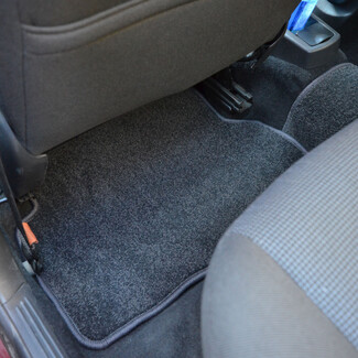 Ворсовые коврики на Ford Focus I 1998 - 2005 в Чебоксарах Ворсовые коврики на Ford Focus I 1998 - 2005 в Чебоксарах