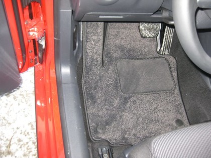 Ворсовые коврики на Volkswagen Golf Plus 2004 - 2014 в Чебоксарах Ворсовые коврики на Volkswagen Golf Plus 2004 - 2014 в Чебоксарах