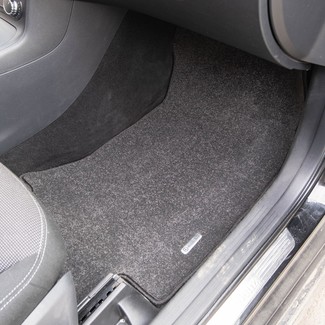 Ворсовые коврики на Mercedes A (W176) 2012 - 2018 в Чебоксарах Ворсовые коврики на Mercedes A (W176) 2012 - 2018 в Чебоксарах