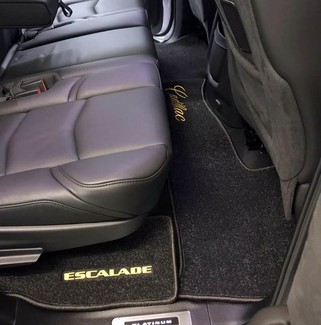 Ворсовые коврики на Cadillac Escalade IV 2015 - 2021 в Чебоксарах Ворсовые коврики на Cadillac Escalade IV 2015 - 2021 в Чебоксарах