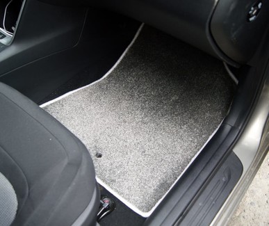 Ворсовые коврики на KIA Ceed II 2012 - 2018 в Чебоксарах Ворсовые коврики на KIA Ceed II 2012 - 2018 в Чебоксарах