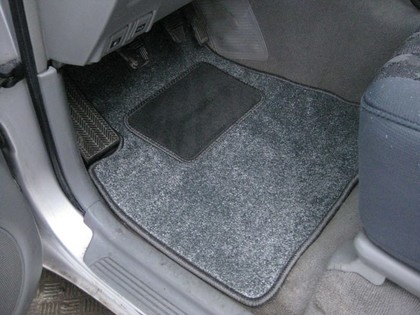 Ворсовые коврики на Toyota Land Cruiser 105 1998 - 2002 в Чебоксарах Ворсовые коврики на Toyota Land Cruiser 105 1998 - 2002 в Чебоксарах