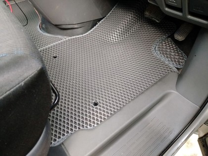 Ворсовые коврики на Toyota Noah (R70) 2007 - 2013 в Чебоксарах Ворсовые коврики на Toyota Noah (R70) 2007 - 2013 в Чебоксарах