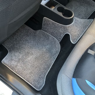 Коврики на Skoda Rapid I 2012 - 2020 в Чебоксарах Коврики на Skoda Rapid I 2012 - 2020 в Чебоксарах