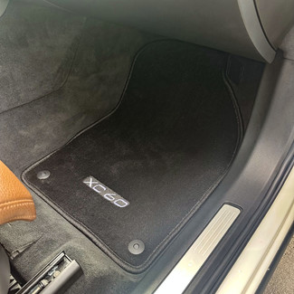 Ворсовые коврики на Volvo XC60 II 2017 - 2026 в Чебоксарах Ворсовые коврики на Volvo XC60 II 2017 - 2026 в Чебоксарах