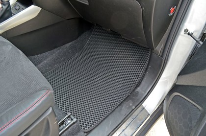 Ворсовые коврики на Suzuki Vitara 2014 - 2026 в Чебоксарах Ворсовые коврики на Suzuki Vitara 2014 - 2026 в Чебоксарах