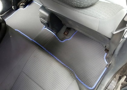 Ворсовые коврики на Nissan Almera Classic (B10) 2006 - 2013 в Чебоксарах Ворсовые коврики на Nissan Almera Classic (B10) 2006 - 2013 в Чебоксарах