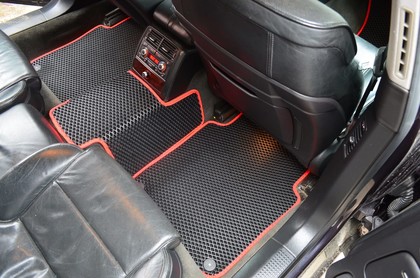 Ворсовые коврики на Audi S8 (D3) 2006 - 2011 в Чебоксарах Ворсовые коврики на Audi S8 (D3) 2006 - 2011 в Чебоксарах