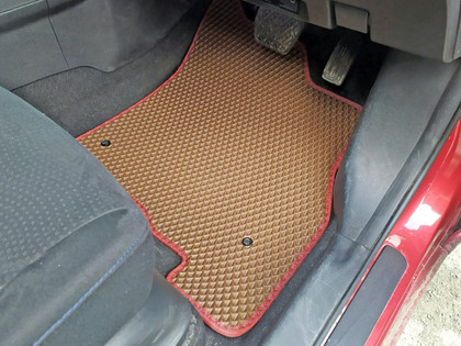 Ворсовые коврики на Nissan Leaf (AZE0) 2012 - 2017 в Чебоксарах Ворсовые коврики на Nissan Leaf (AZE0) 2012 - 2017 в Чебоксарах